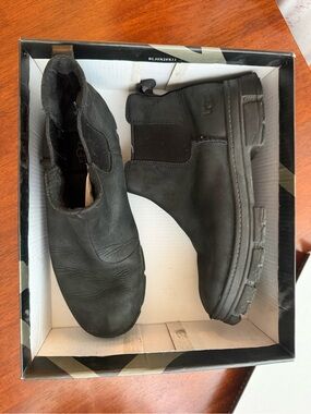 UGG boots Black Chukka Chelsea Boots